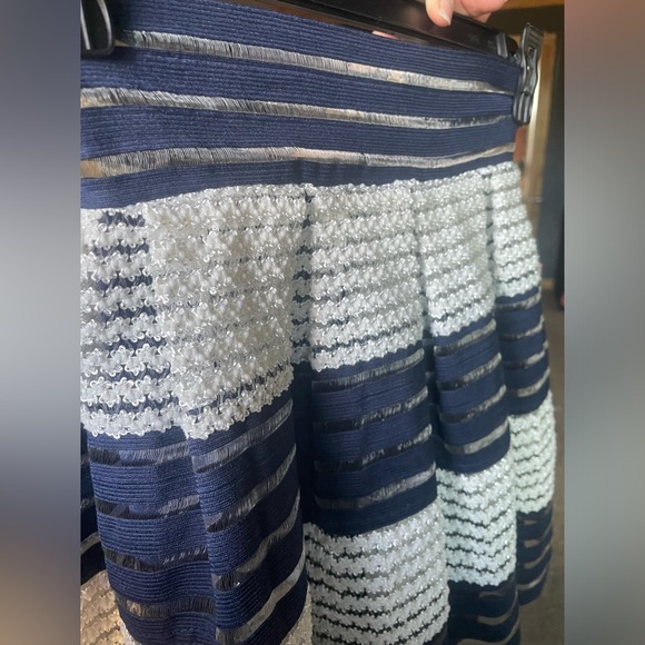 Emma & Elsa High waisted Navy & White Mini Pleated Skirt - Picture 3 of 6